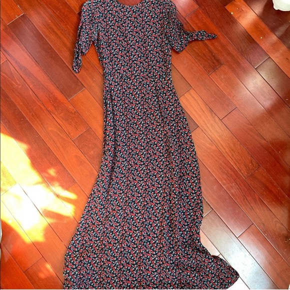 Reformation dress - Picture 2 of 2